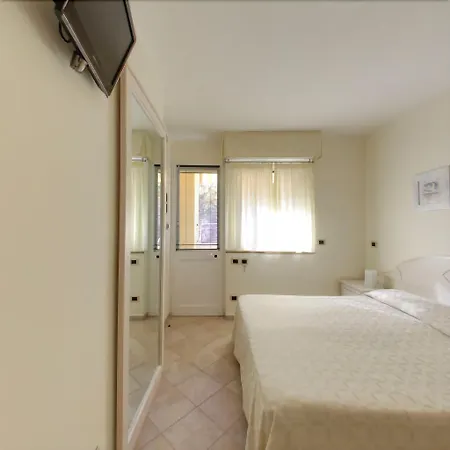 מלון דירות Panama 3*